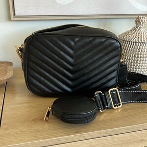 Daisy Rose small crossbody purse with coin purse strap